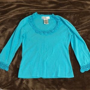 JAC Teal top
